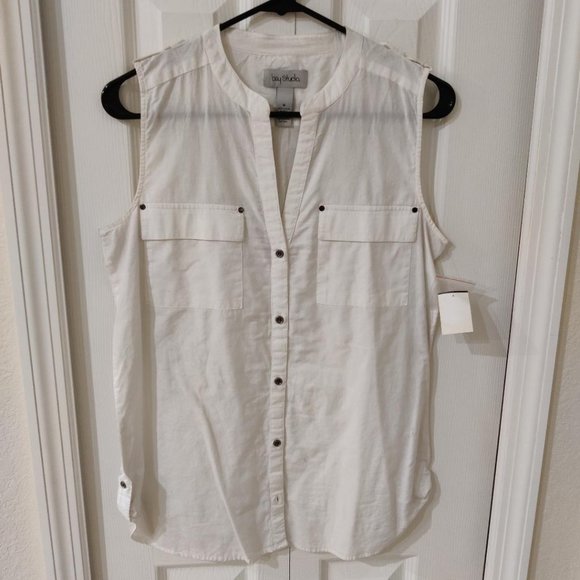 Bay Studio Sleeveless White Button Down Blouse Medium NWT - Picture 1 of 4